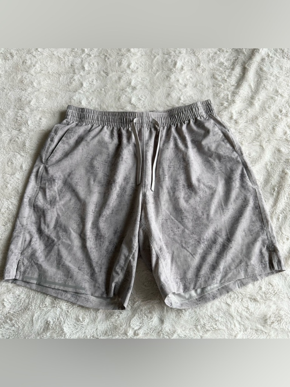 Bearbottom Athletic Shorts Mens Medium 7” Gray Drawstring Pockets Gym Hike Run
